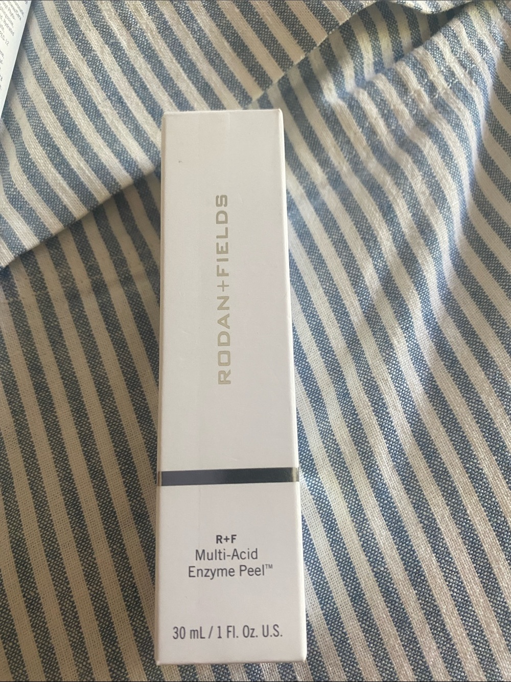 Rodan + Fields White Box with Navy Accent Skincare Packaging